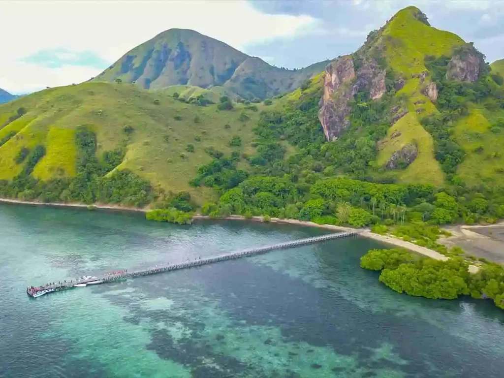 Travel Insurance and Medical Evacuation Realities in Komodo