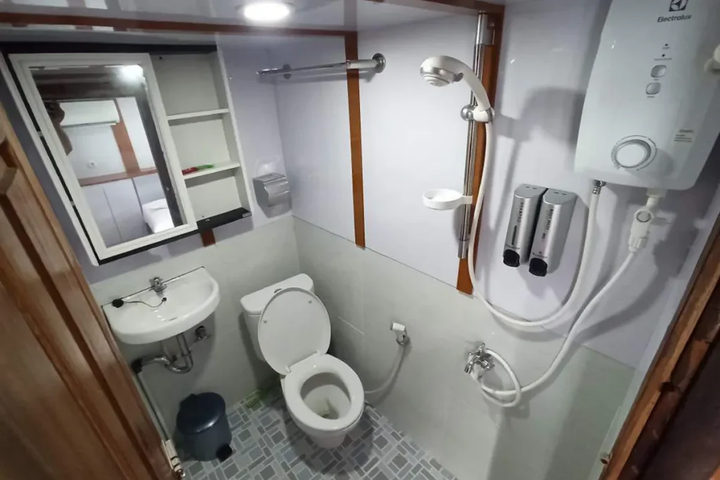 Packing for a Four-Cabin Charter Boat (Not a Hotel)