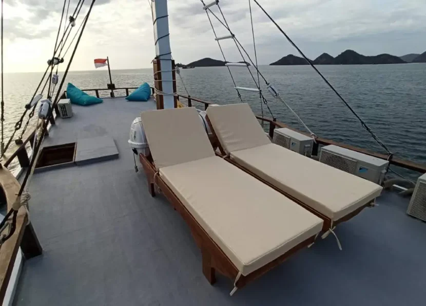A Typical Day on Board Riley Phinisi in Komodo